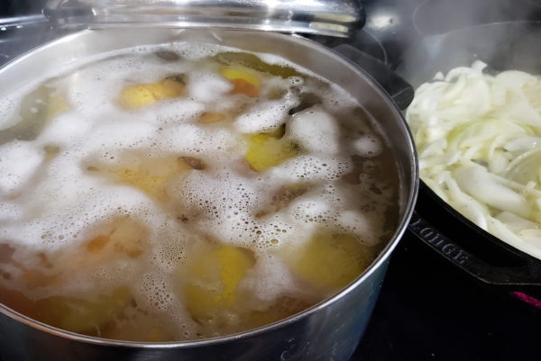 Picture of potatoes parboiling.